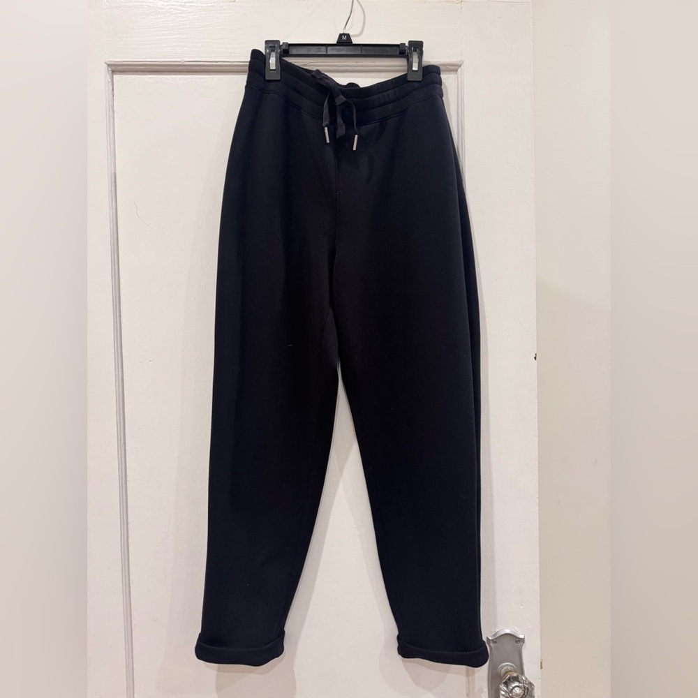 Spanx Air Essentials Tapered Pant
Worn Twice